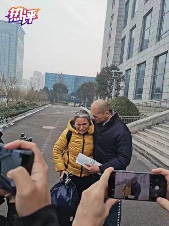 少年被8人追打坠河案将二审，正义的再审与少年成长的反思